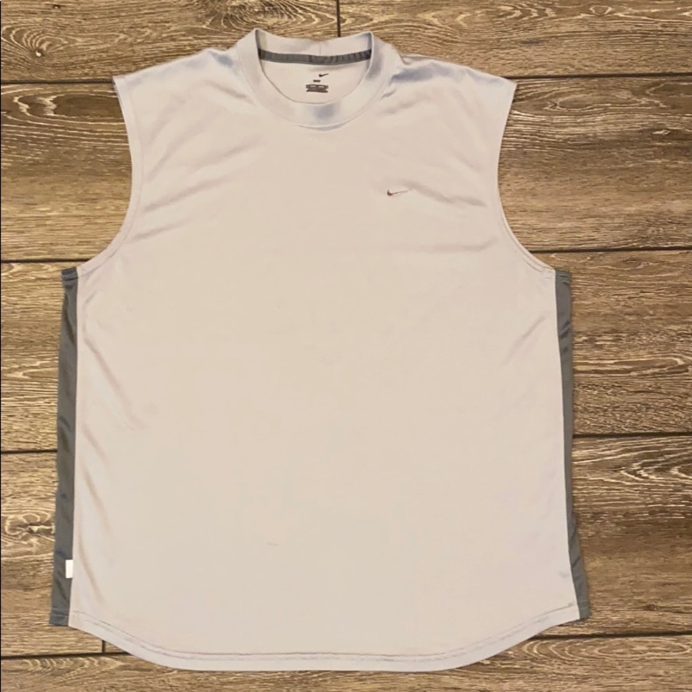 Nike Dri-Fit Sleeveless Performance Shirt